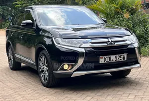 Mitsubishi Outlander 2016 Black
