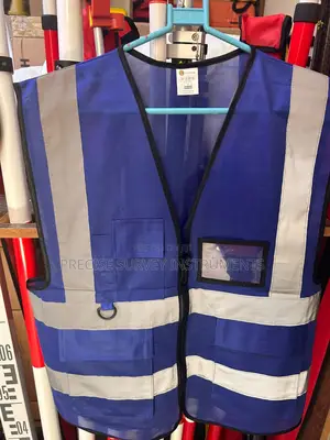 Industrial Reflective Work Vest With Professional Design