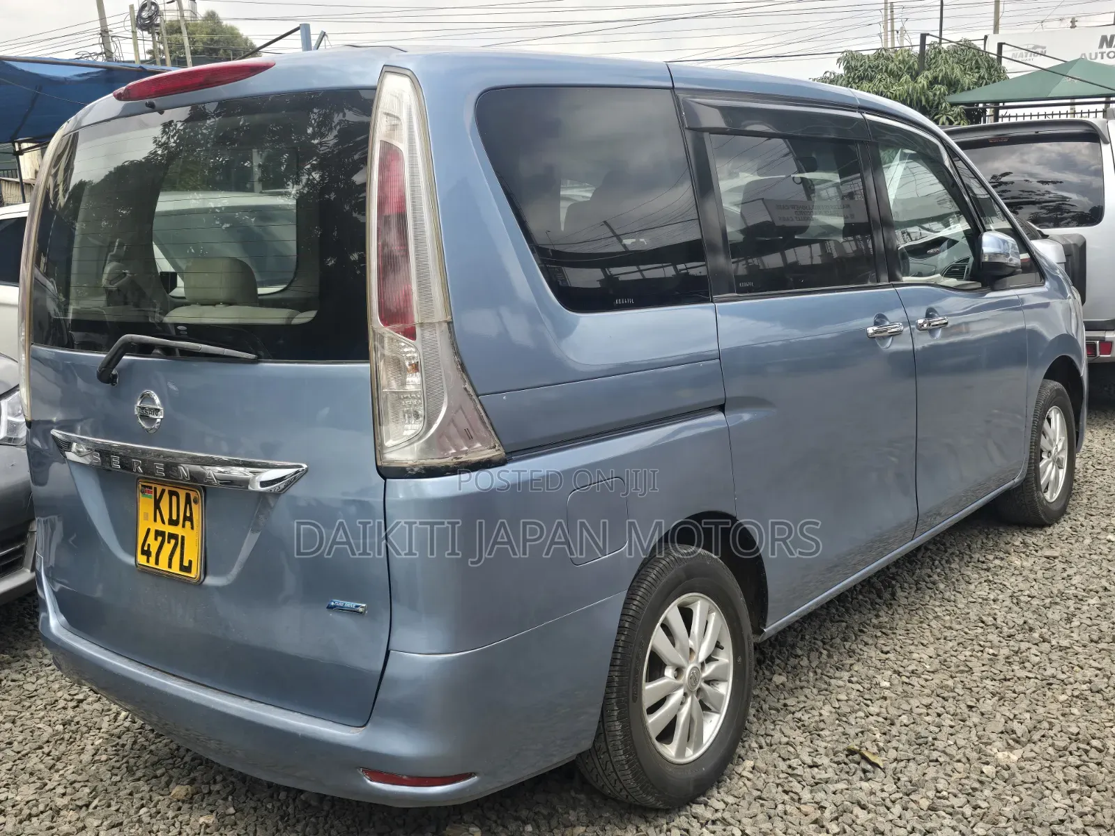 Nissan Serena 2013 Blue