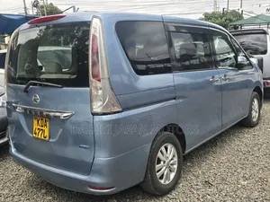 Nissan Serena 2013 Blue