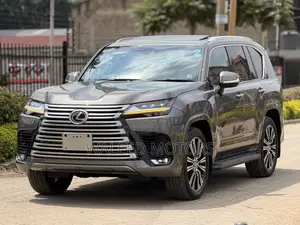 Lexus LX 600 2022 Gray