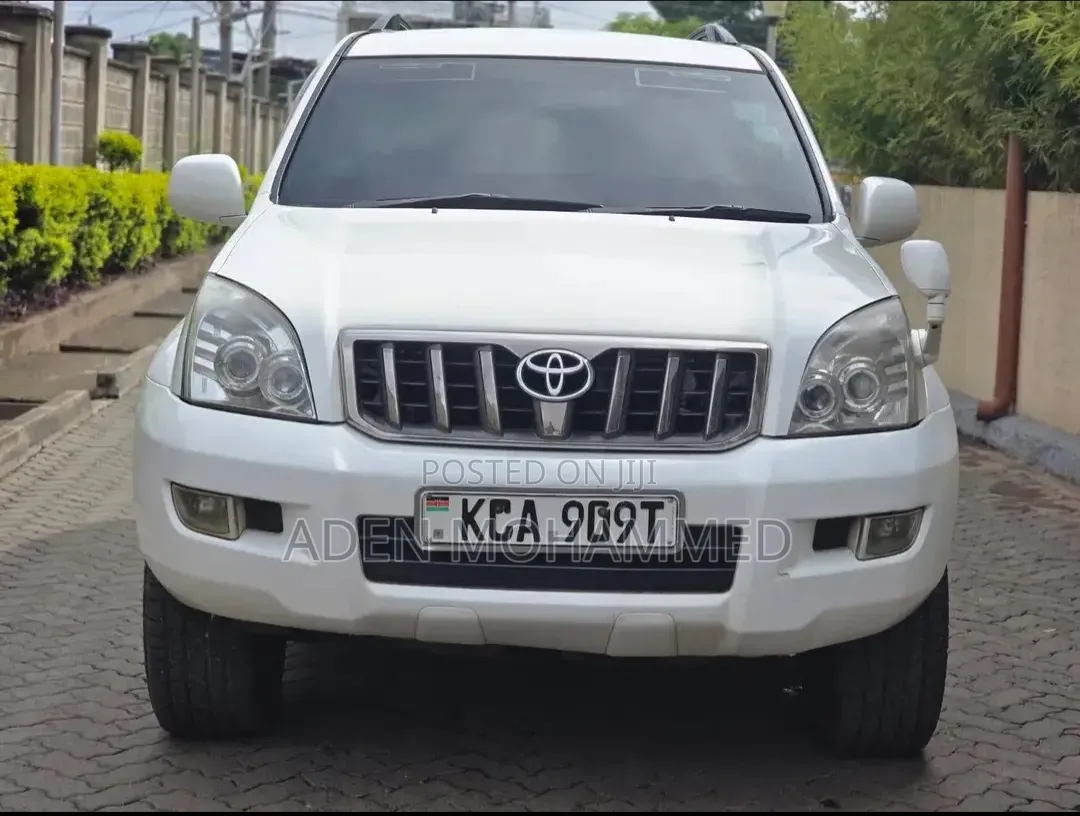 Toyota Land Cruiser Prado 2007 White