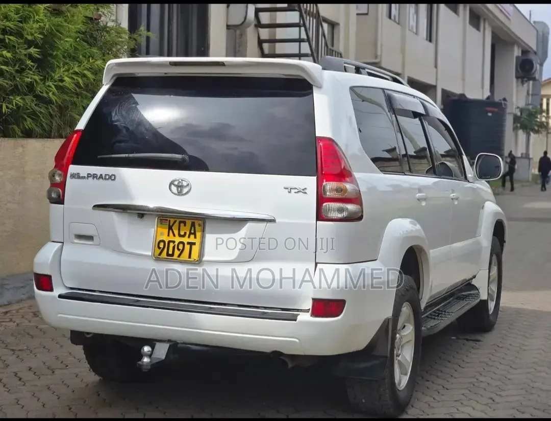 Toyota Land Cruiser Prado 2007 White
