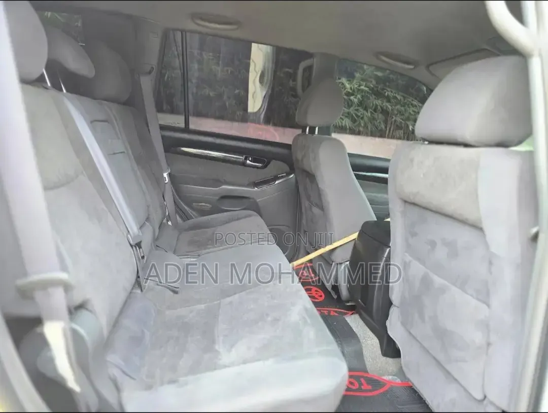 Toyota Land Cruiser Prado 2007 White