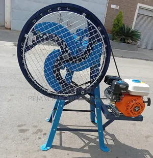 Milano Italia 3 Blade Chaffcutter With 7.5hp Engine