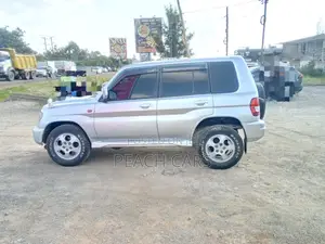 Mitsubishi Pajero 2003 Silver
