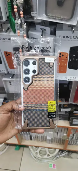 Samsung Galaxy S25 Eye-Catching Woven Plaid Pattern Case