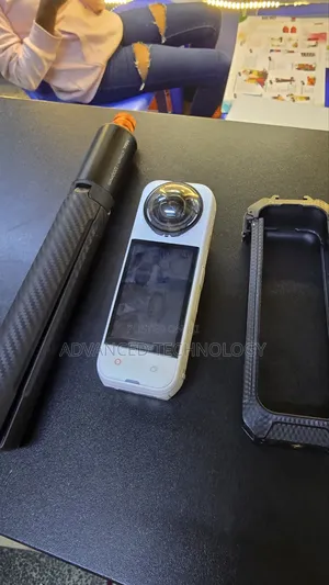 Insta 360x5 With Invisible Stick,Lens Protector Cover and Sd 128gb
