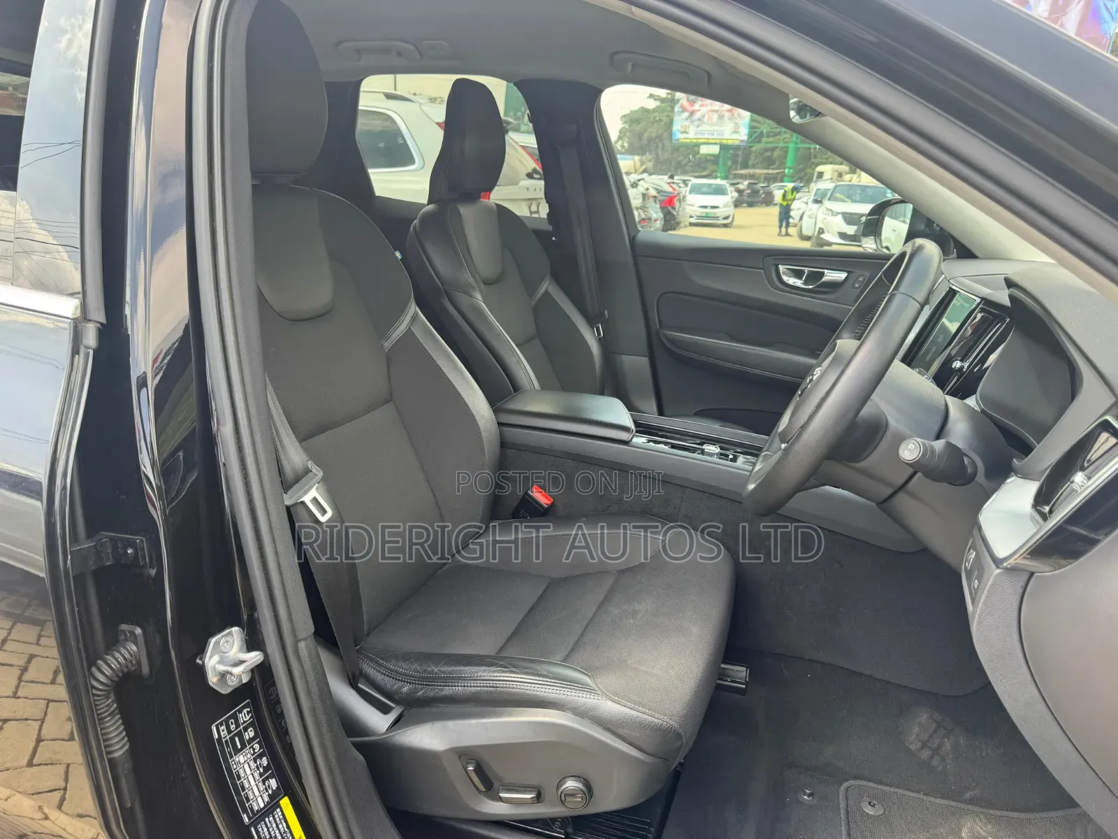 Volvo XC60 2019 Black