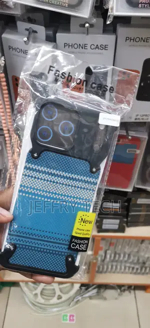 iPhone 17 Pro Max Silver Checkered Aramid Case