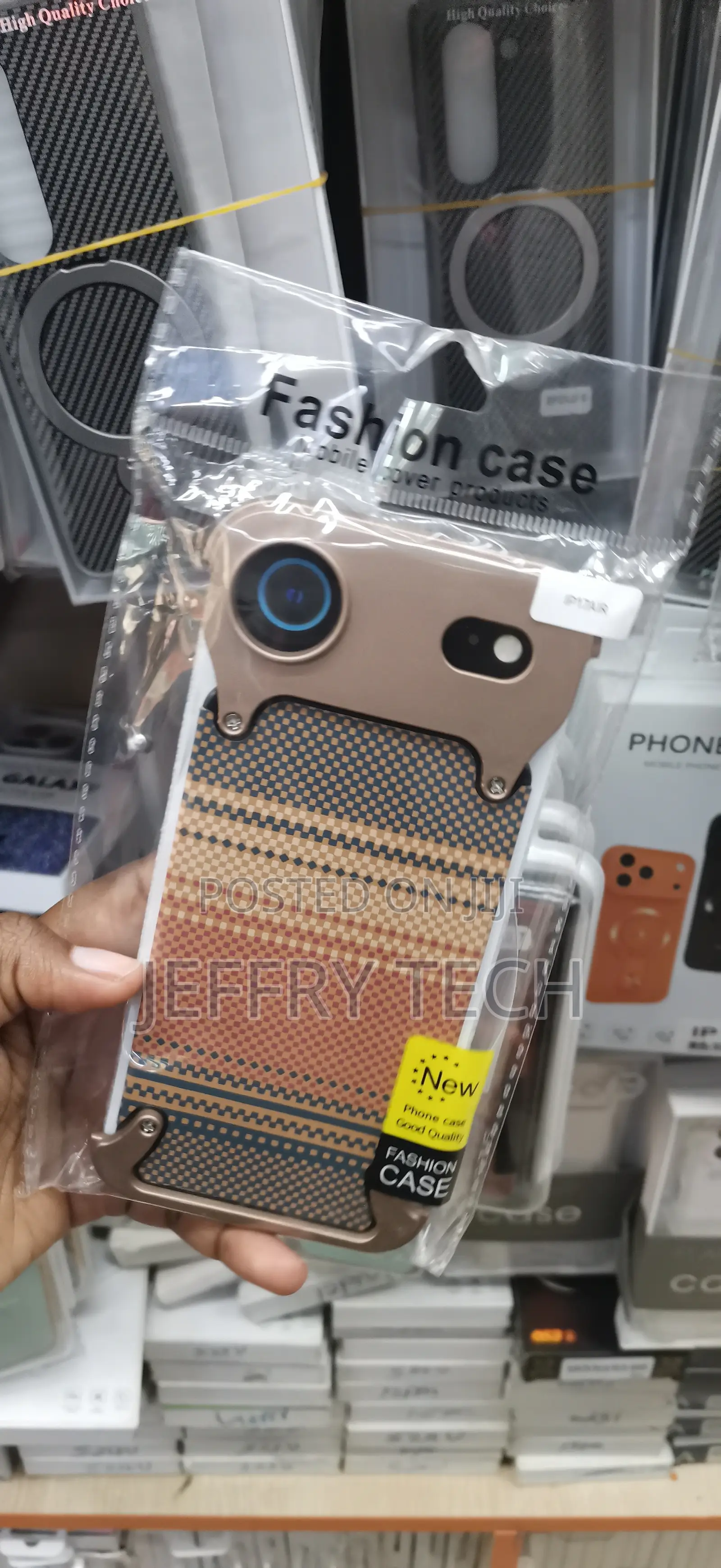 iPhone 17 Pro Max Geometric Tri-Color Plaid Case