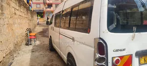 Toyota HiAce 2010 White