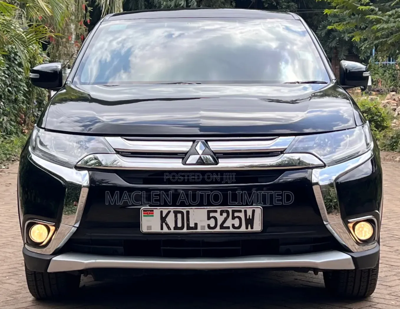 Mitsubishi Outlander 2016 Black