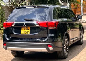 Mitsubishi Outlander 2016 Black