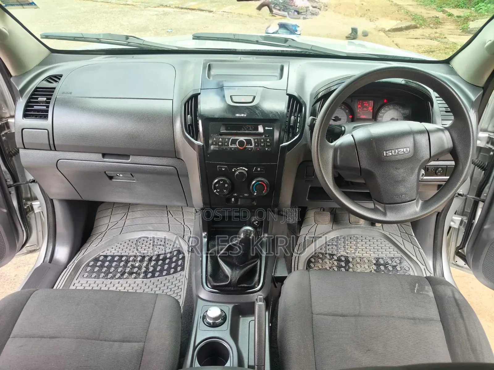 Isuzu D-MAX 2023 Silver