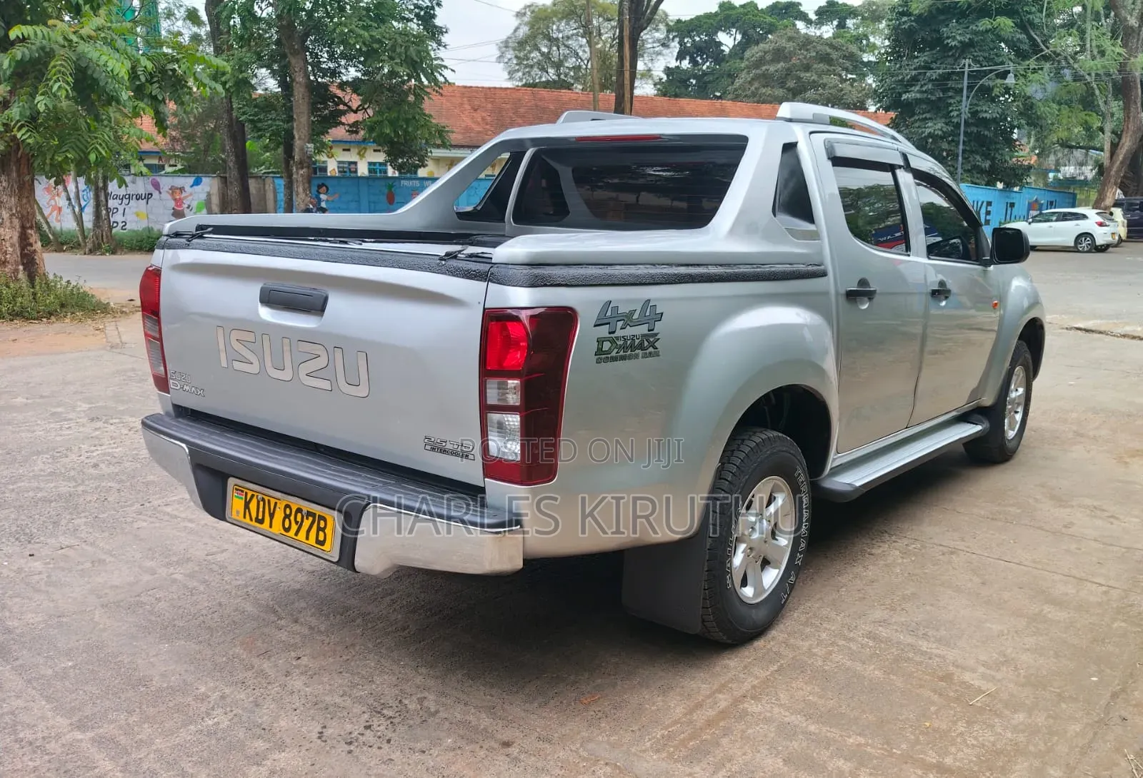 Isuzu D-MAX 2023 Silver
