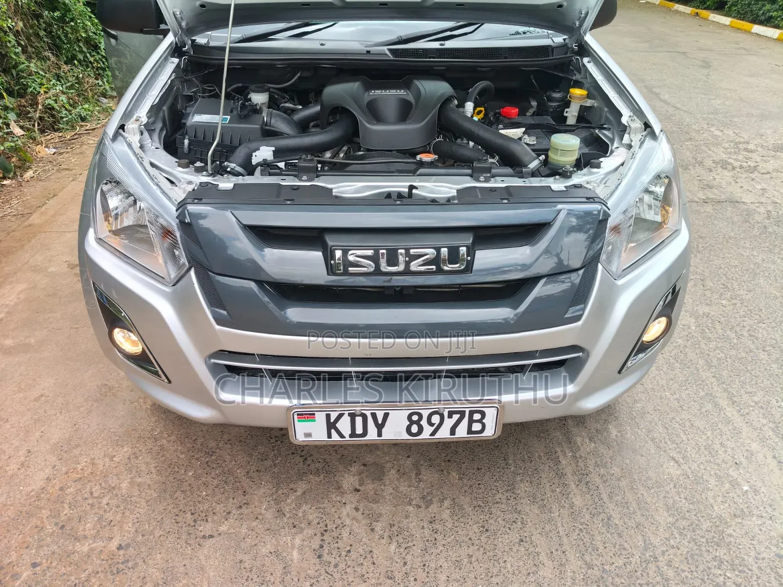 Isuzu D-MAX 2023 Silver