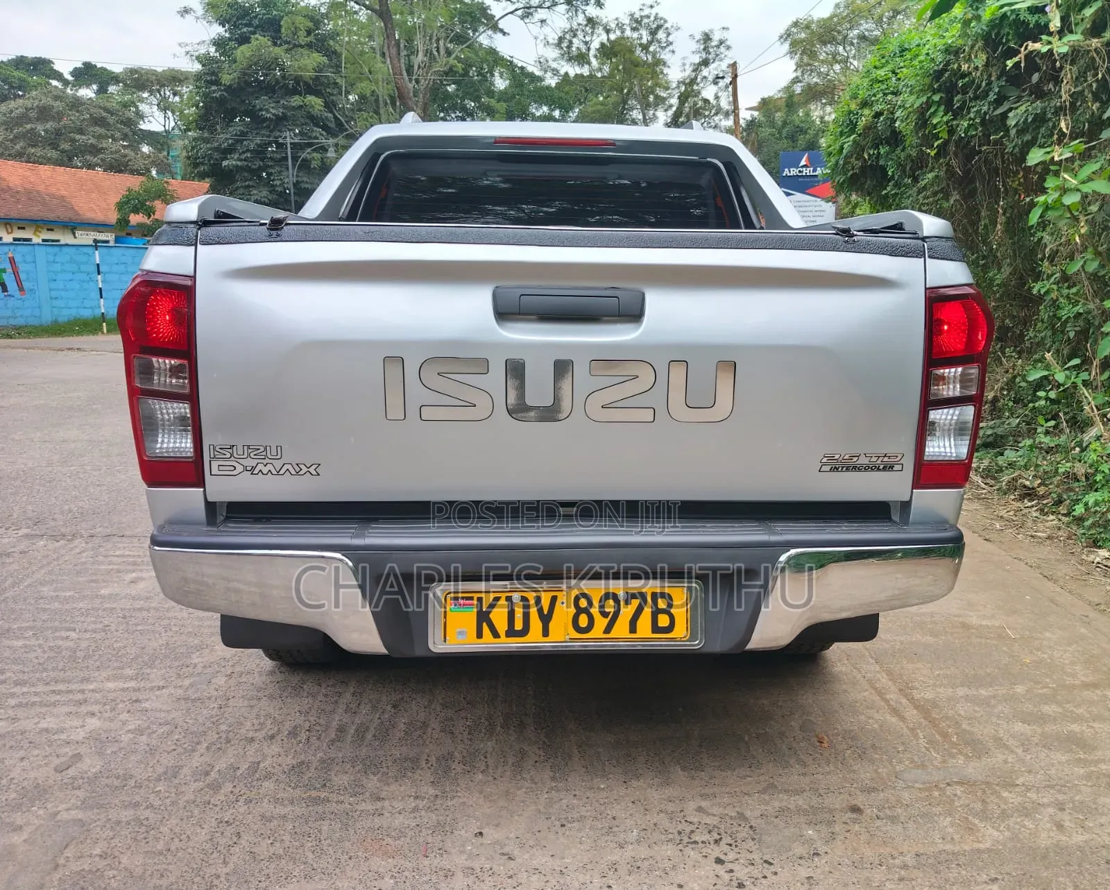 Isuzu D-MAX 2023 Silver