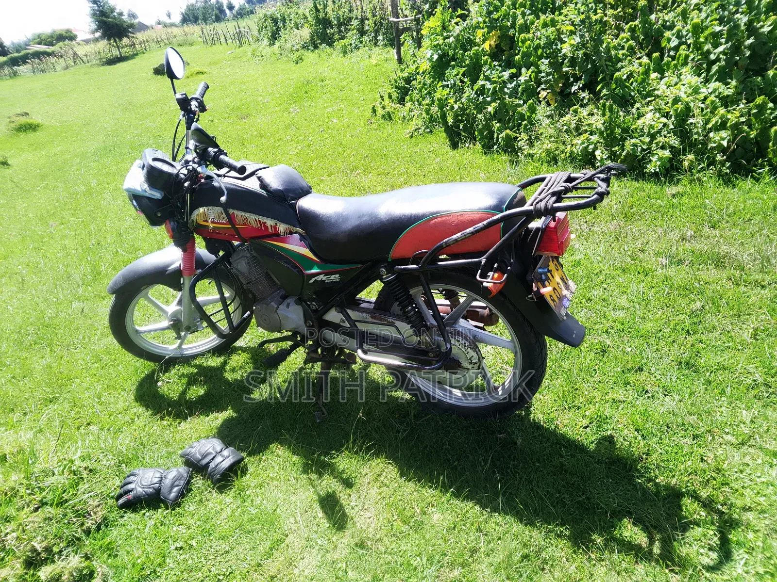 Honda CB 2021 Red