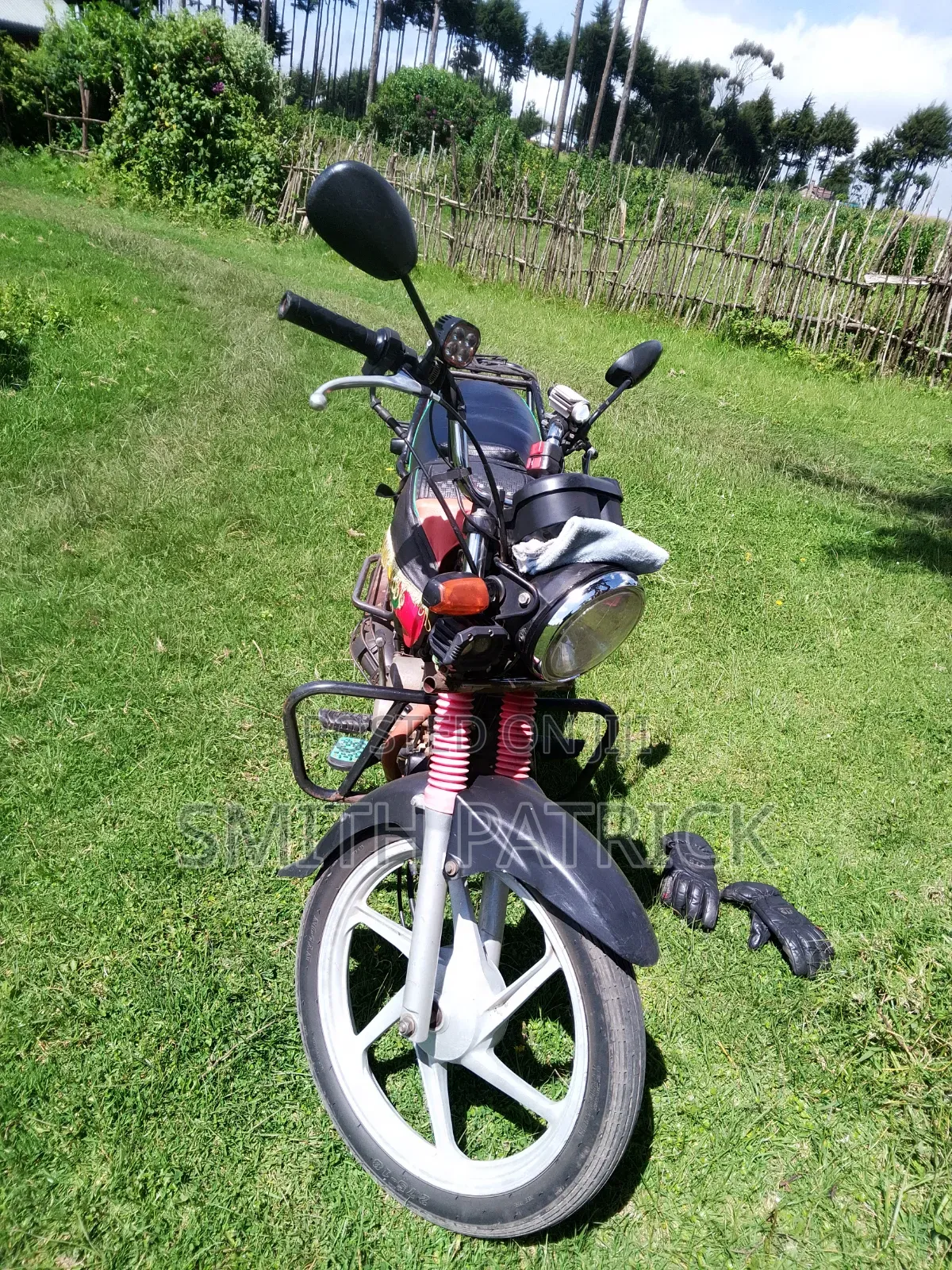 Honda CB 2021 Red