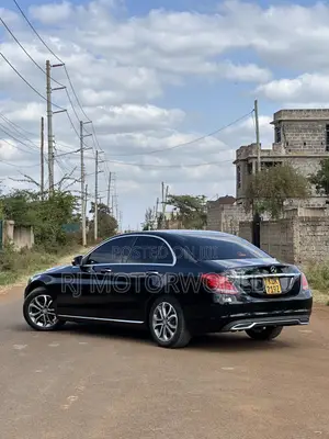 Mercedes-Benz C200 2015 Black