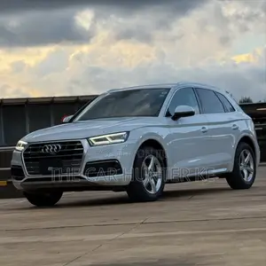 Audi Q5 2.0T Premium AWD quattro 2019 White