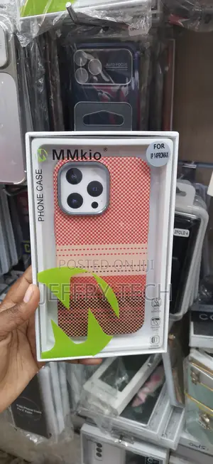 iPhone 14 Pro Max Distinctive Ombre Colorway Cover