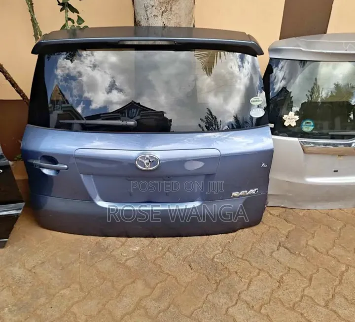 Toyota Rav4 Boot