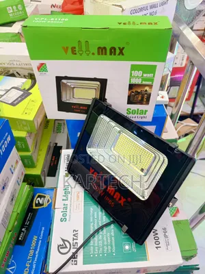 Vellmax 100w Solar Floodlight With High-Brightness With Remote Control