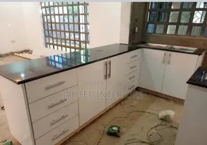 Modern Kitchen Cabinet Fitting