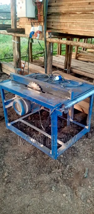 Circular Saw Bench Machine