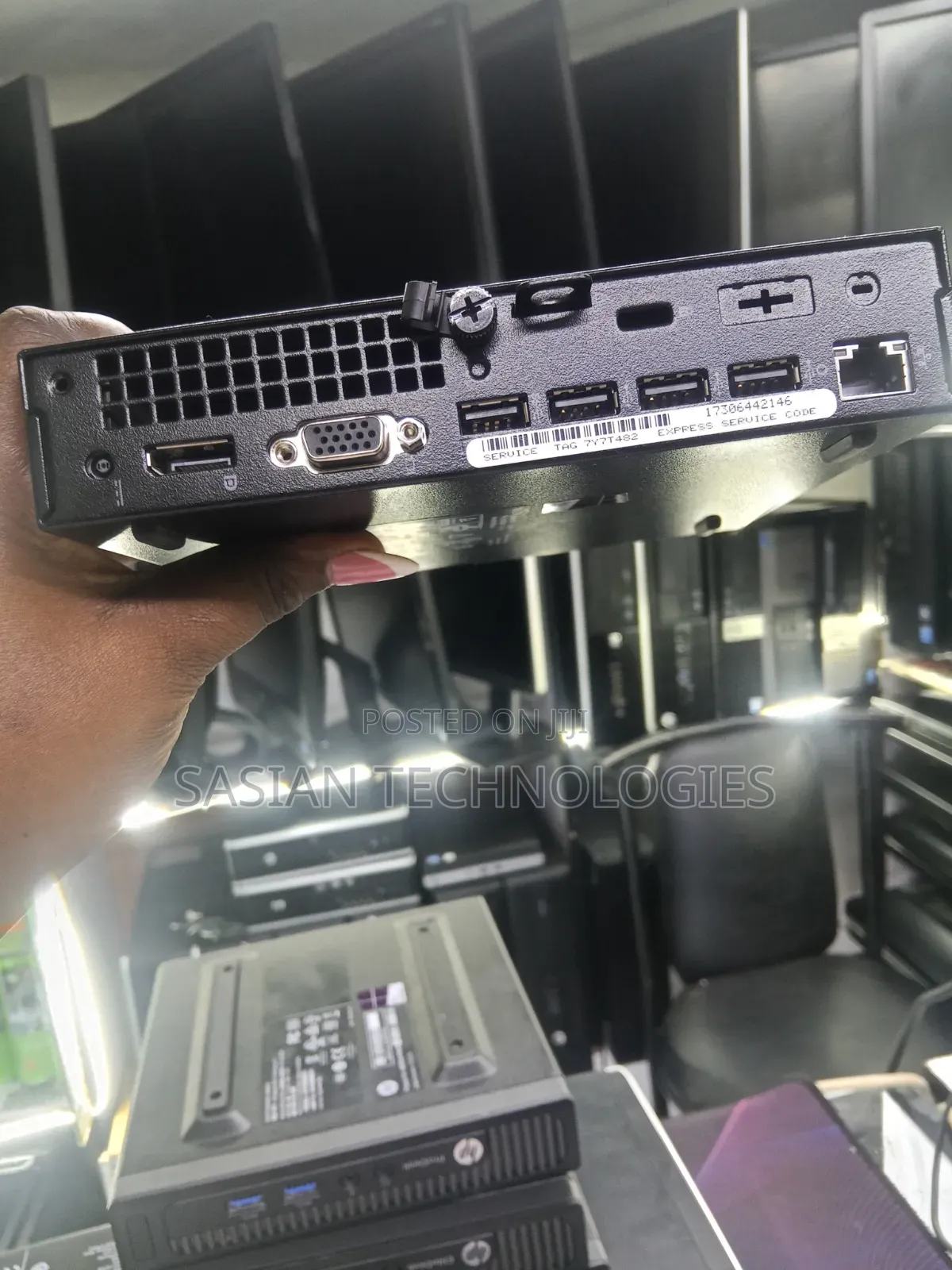 Desktop Computer Dell OptiPlex 3050 4GB Intel Core i5 HDD 500GB