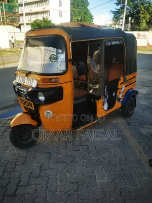 Bajaj RE 2019 Yellow