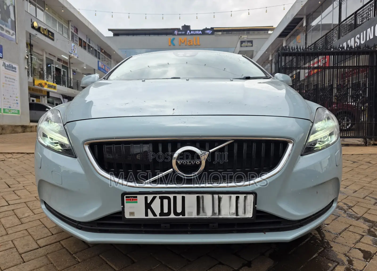 Volvo V40 2019 Blue