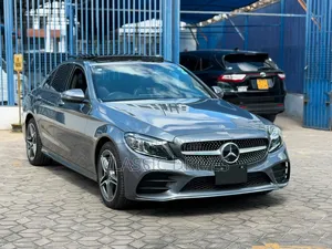 Mercedes-Benz C200 2020 Gray