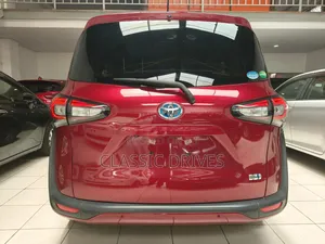 Toyota Sienta 2019 Maroon
