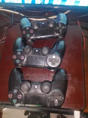 For Sale Ps4 Slim Chipped With 14 Games Including Fc 26 3 Controllers