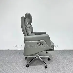 Gray Executive Leather Boss Chair.