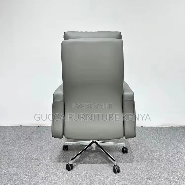 Gray Executive Leather Boss Chair.