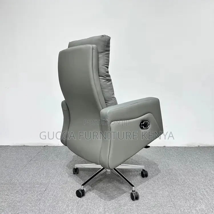 Gray Executive Leather Boss Chair.
