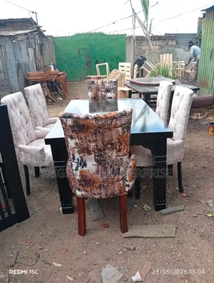 Perfect Dining 6 Sitter