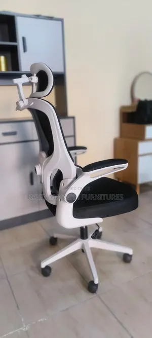 Workstation Chairseat.