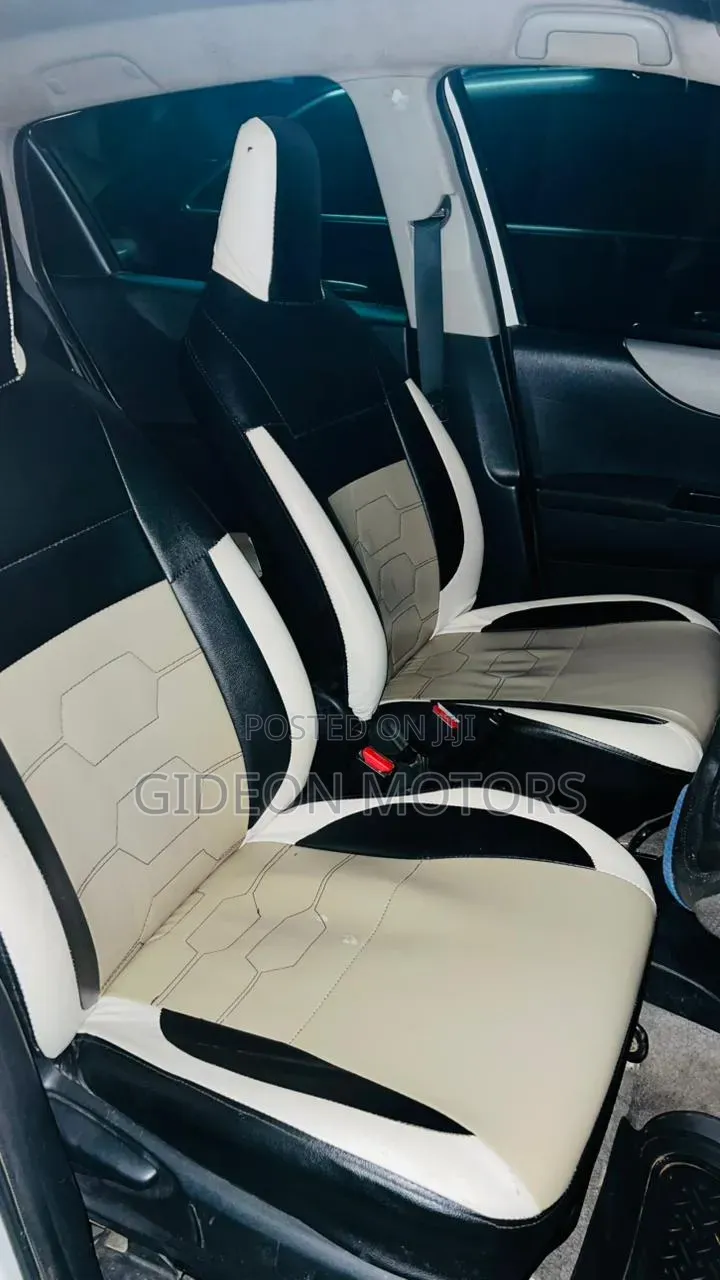 Toyota Vitz 2012 White