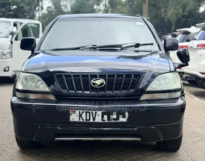 Toyota Harrier 2000 Black
