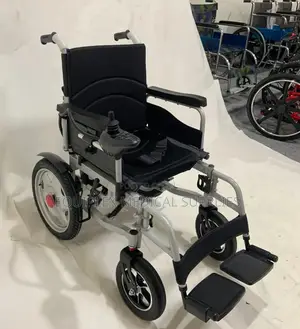 Quality Black Electric Wheelchair (Motorized Wheelchair)