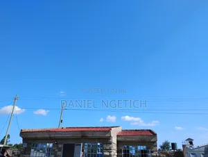 Prime Residential 1/4 Land at Racecourse/Kamalel