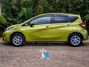Nissan Note 1.2 Hybrid 2017 Green