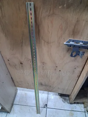 MCN I Ft Rail