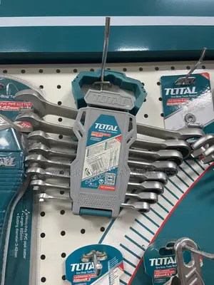 Total 8-Piece Ratchet Spanner Set (Model Tht102rk086)