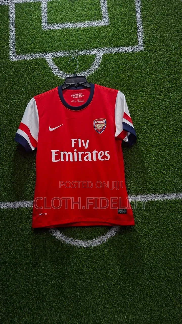 Arsenal Home 2012/2014 Retro Jersey.